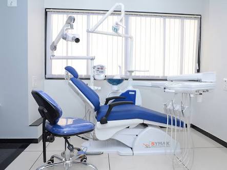 Al Hayat Dental Clinic And Lab