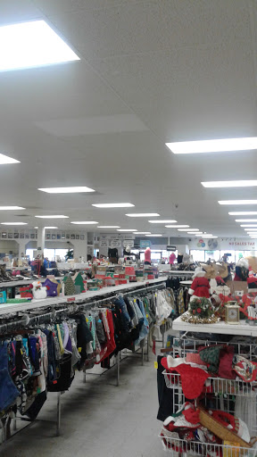 Thrift Store «Neighborhood Thrift Store Distribution Center», reviews and photos, 353 E Olive Ave, Fresno, CA 93728, USA