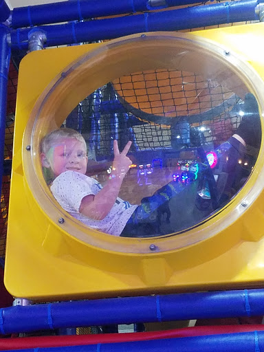 Amusement Center «Escapades Family Fun Center», reviews and photos, 4241 W Williamsburg Blvd, Muncie, IN 47304, USA