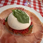 Photo n°10 de l'avis de Ferdinando.a fait le 03/06/2022 à 15:55 sur le  La Cazzarola Trattoria, Delicatessen & Bar à Sorrento