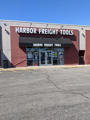 Hardware Store «Harbor Freight Tools», reviews and photos, 668 N. Riverside, Clarksville, TN 37040, USA