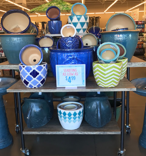 Home Goods Store «Tuesday Morning», reviews and photos, 1725 N Dysart Rd, Avondale, AZ 85392, USA