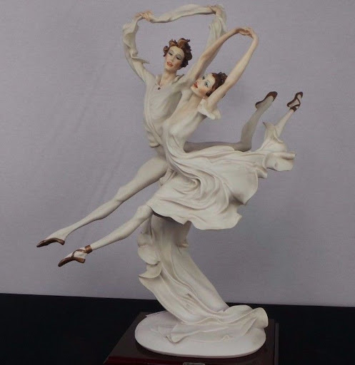 Pawn Shop «R J Jewelry & Loan Co», reviews and photos, 1210 Bloomingdale Rd, Glendale Heights, IL 60139, USA