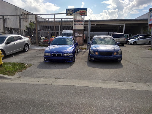 Auto Body Shop «Maaco Collision Repair & Auto Painting», reviews and photos, 10115 NW 79th Ave, Hialeah Gardens, FL 33016, USA