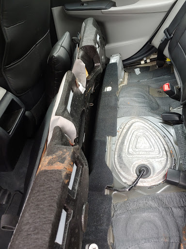 Car Wash «M.A.D Doctor Mobile Detailing & Car Wash», reviews and photos, 20819 Westwood Dr, Strongsville, OH 44149, USA