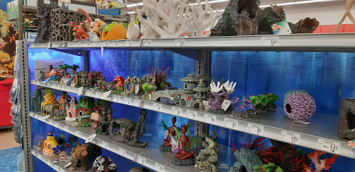 Pet Supply Store «Petco Animal Supplies», reviews and photos, 4401 Transit Rd #600, Williamsville, NY 14221, USA