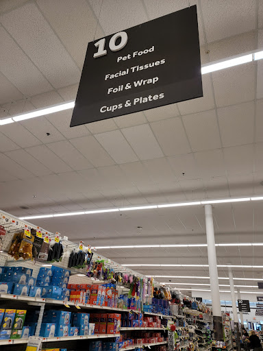 Supermarket «Super Stop & Shop», reviews and photos, 533 E Main St, Bay Shore, NY 11706, USA