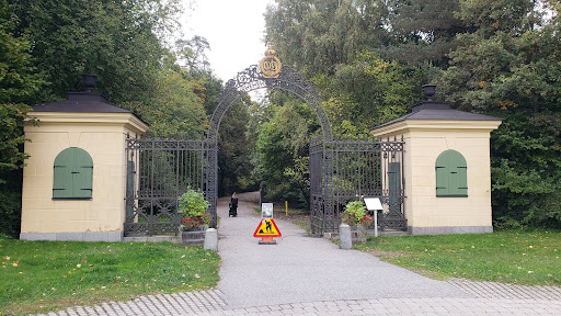 Haga norra grindar, 927G+MC, 169 70 Solna