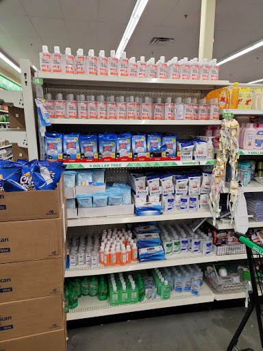 Dollar Store «Dollar Tree», reviews and photos, 3151 Solomons Island Rd, Edgewater, MD 21037, USA
