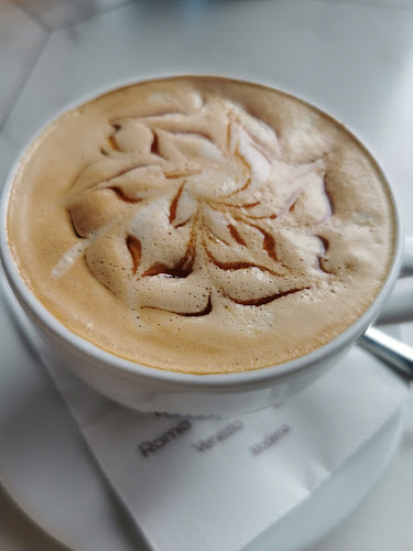 Opinii despre Cafe Brejk Piekarnia Cukiernia Łubowski în Lubliniec - Kawiarnia