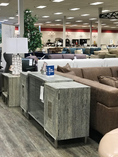 Furniture Store «The Dump Furniture Outlet», reviews and photos, 801 N Military Hwy, Norfolk, VA 23502, USA