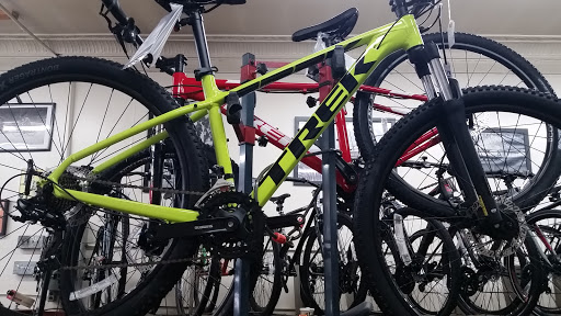 Bicycle Store «ADT Bike & Skate Shop (Arc De Triomphe Inc)», reviews and photos, 114-01 Jamaica Ave, Richmond Hill, NY 11418, USA