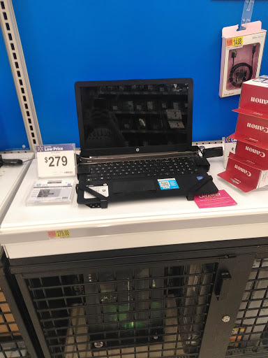 Discount Store «Walmart», reviews and photos, 201 Walton Rd, Harlan, KY 40831, USA