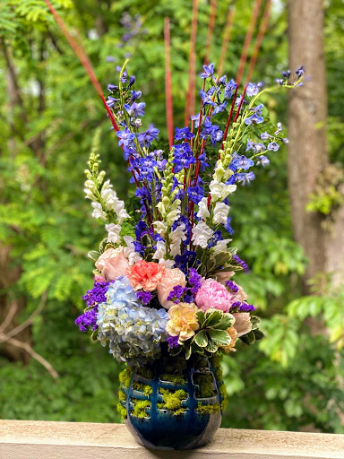 Florist «Vienna Florist & Gifts», reviews and photos, 431 Maple Ave W, Vienna, VA 22180, USA