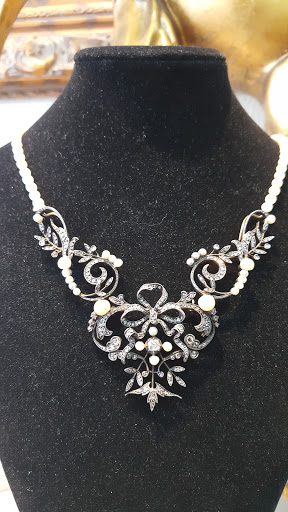 Jewelry Store «OC Diamond Estate Jewelry», reviews and photos, 138 S Glassell St, Orange, CA 92866, USA