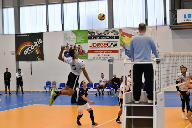 Avaliações doClube Desportivo De Fiães em Santa Maria da Feira - Campo de futebol