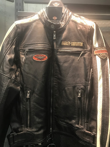 Motorcycle Dealer «Cape Cod Harley-Davidson», reviews and photos, 750 MacArthur Blvd, Pocasset, MA 02559, USA