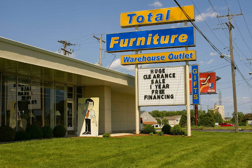 Total Furniture Warehouse, 8400 75th St, Kenosha, WI 53142, USA, 