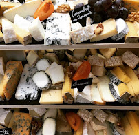 Fabrication du fromage du Restaurant Les Deux Crus à Ancenis - n°15