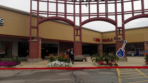 Shopping Mall «Winston Plaza», reviews and photos, 1254 Winston Plaza, Melrose Park, IL 60160, USA