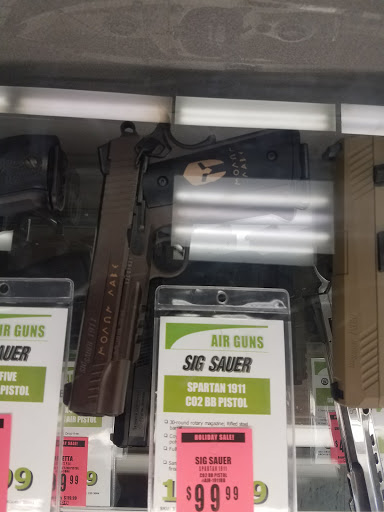 Sporting Goods Store «Big 5 Sporting Goods - Hillsboro», reviews and photos, 1500 SE 21st Ave, Hillsboro, OR 97123, USA