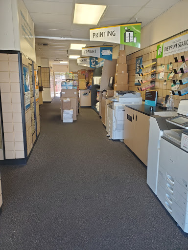 Shipping and Mailing Service «The UPS Store», reviews and photos, 6433 Topanga Canyon Blvd, Canoga Park, CA 91303, USA