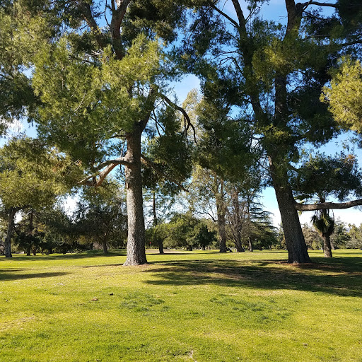 Golf Course «Altadena Golf Course», reviews and photos, 1456 E Mendocino St, Altadena, CA 91001, USA