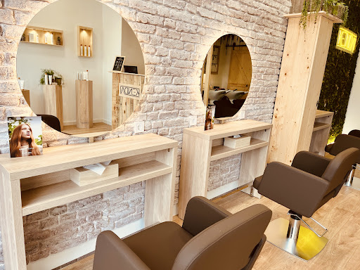 Kendai Peluquería en Villanueva de La Cañada, Madrid