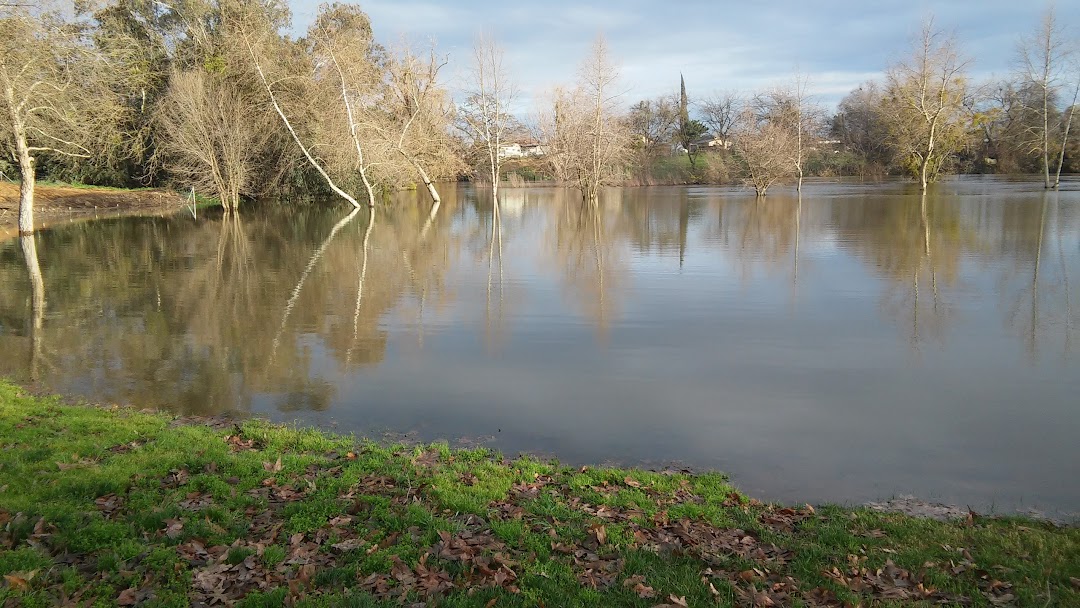Riverdale Park and Fishing Access