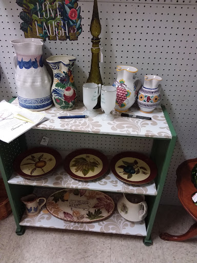 Antique Store «Craftiques Mall - Bandera Road», reviews and photos, 6751 Bandera Rd, San Antonio, TX 78238, USA