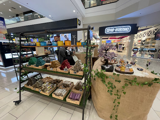 Shopping Mall «Glendale Galleria», reviews and photos, 100 W Broadway, Glendale, CA 91210, USA