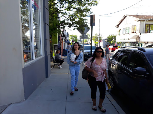 Clothing Store «Gap», reviews and photos, 100 Arden Pl, Port Jefferson, NY 11777, USA