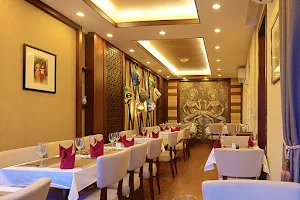 Dalcheeni Indian Restaurant image