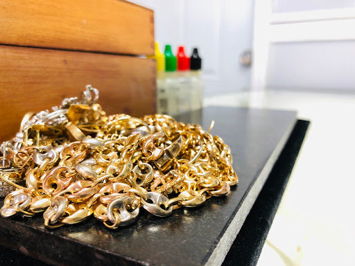 Jewelry Repair Service «E & E Jewelry Buyers», reviews and photos, 256 Smith St, Perth Amboy, NJ 08861, USA