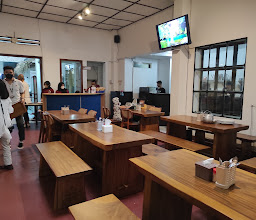 Liliwetan Resto & Cafe photo