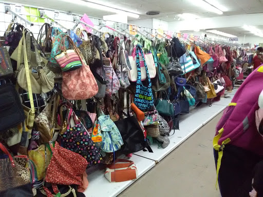 Thrift Store «Community Thrift Store», reviews and photos, 6015 Edgewater Dr, Orlando, FL 32810, USA