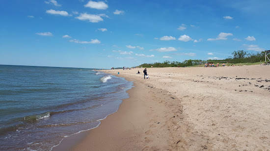 Melnrage Beach
