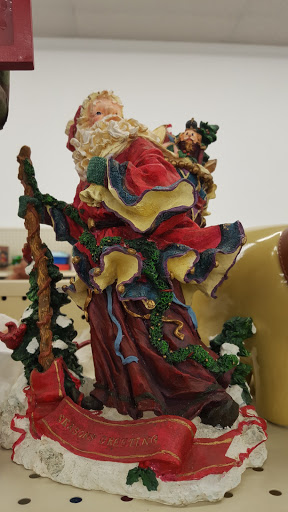 Thrift Store «The Salvation Army Family Store & Donation Center», reviews and photos, 2151 W Devon Ave, Chicago, IL 60659, USA