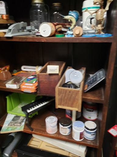 Thrift Store «All you need is thrift», reviews and photos, 148 W Hoffman Ave, Lindenhurst, NY 11757, USA