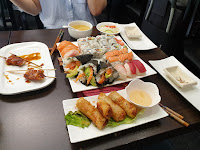 Plats et boissons du Restaurant de sushis Domo Sushi à Paris - n°1