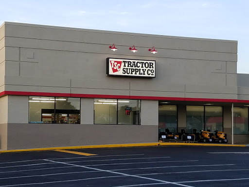 Home Improvement Store «Tractor Supply Co.», reviews and photos, 1503 E Main St, Waynesboro, PA 17268, USA