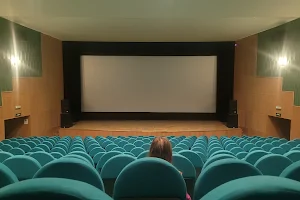 Kinoteatr Polonez image