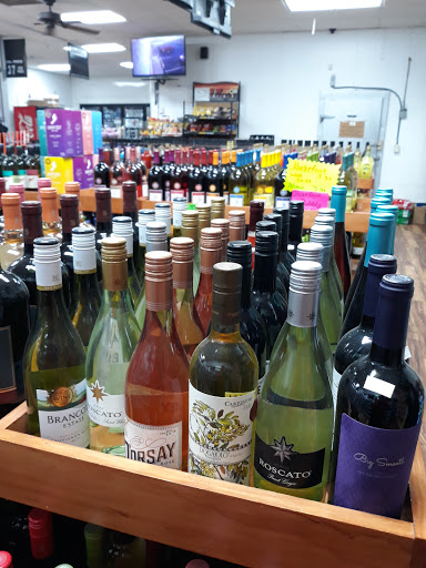 Liquor Store «D & M Liquor Store», reviews and photos, 595 Ralph David Abernathy Blvd, Atlanta, GA 30312, USA