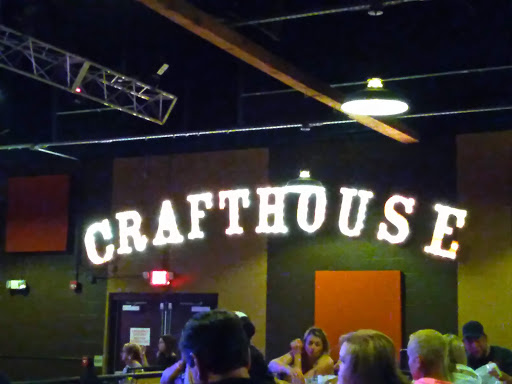 Bar «The Crafthouse Stage & Grill», reviews and photos, 5024 Curry Rd, Pittsburgh, PA 15236, USA