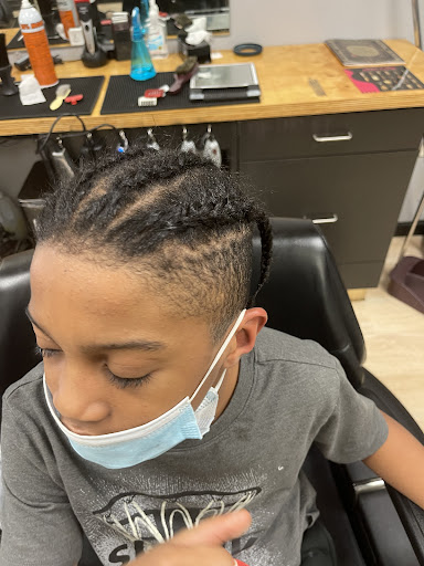 Hair Salon «Jireh Dominican Hair Salon», reviews and photos, 10205 S Dolfield Rd, Owings Mills, MD 21117, USA