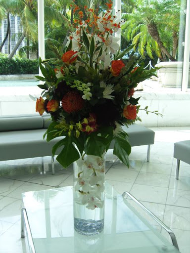 Florist «Express Flowers», reviews and photos, 100 SE 2nd St, Miami, FL 33131, USA