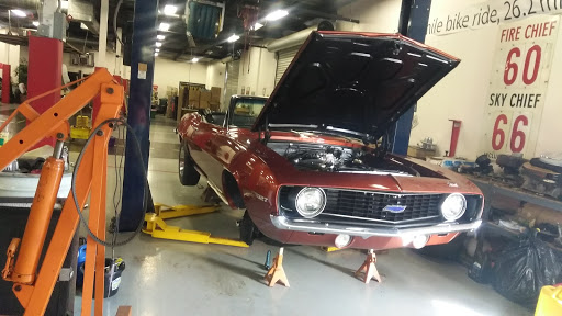 Auto Body Shop «Torrey Pines Collision Center», reviews and photos, 11633 Sorrento Valley Rd, San Diego, CA 92121, USA