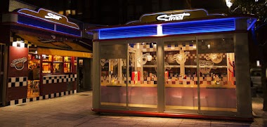 Street Bar