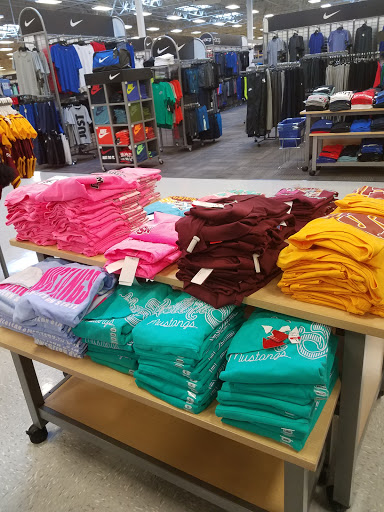 Sporting Goods Store «Academy Sports + Outdoors», reviews and photos, 3201 Lawrence Rd, Wichita Falls, TX 76308, USA