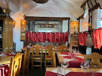 Atmosphère du Restaurant Le bouchon chez Pat à Tignes - n°1